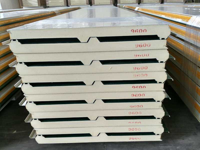 roof sandwich panel for constructure